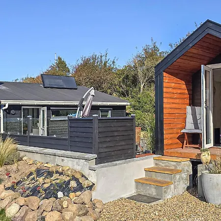 2 Bedroom Lovely In Сasa de vacaciones Assens