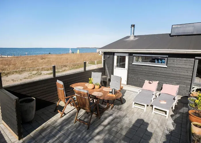 2 Bedroom Lovely In Сasa de vacaciones