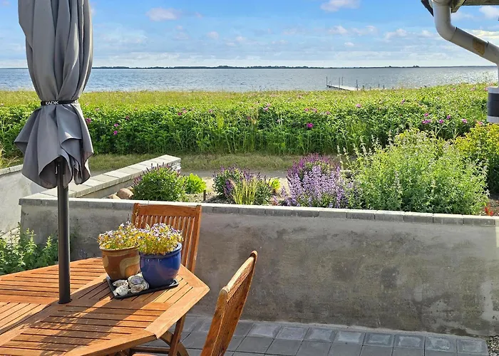 2 Bedroom Lovely In Сasa de vacaciones